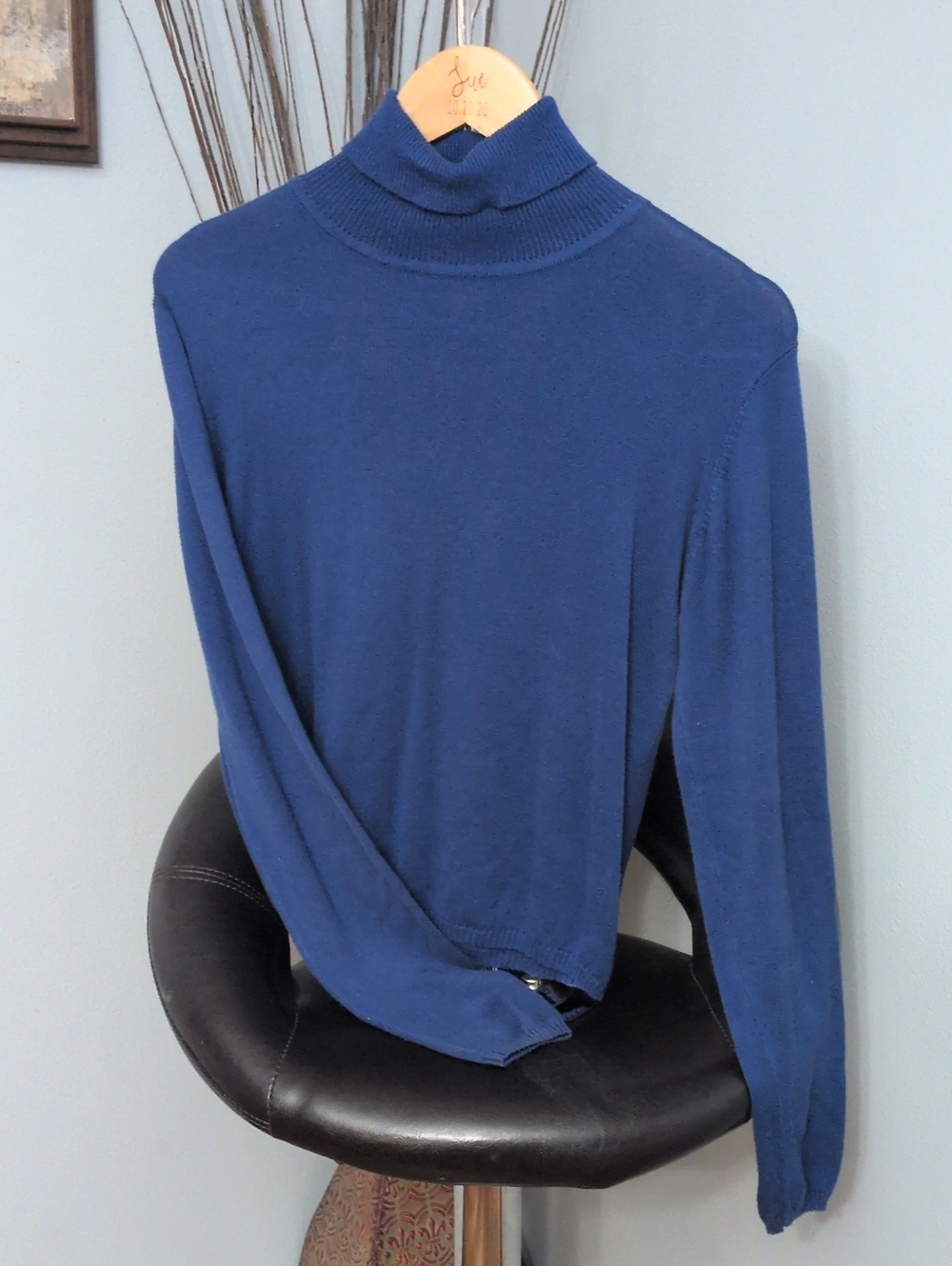 Limited America *Vintage* Classic Navy Ribbed Turtleneck Light Sweater